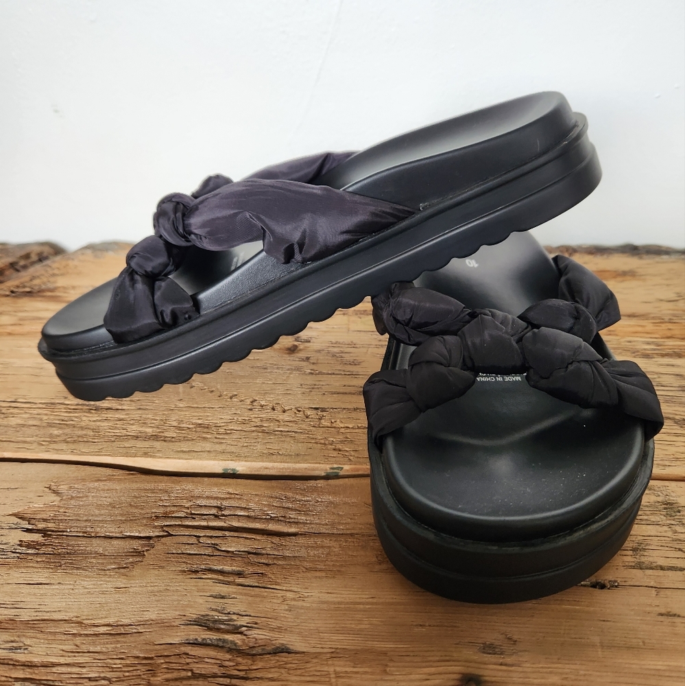 Brand New Knotted Chunky Sandals Slides